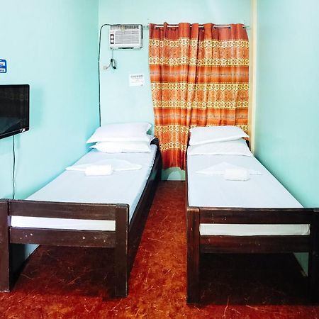 Reddoorz At D128 Lodge Cagayan Valley Tuguegarao Exterior foto