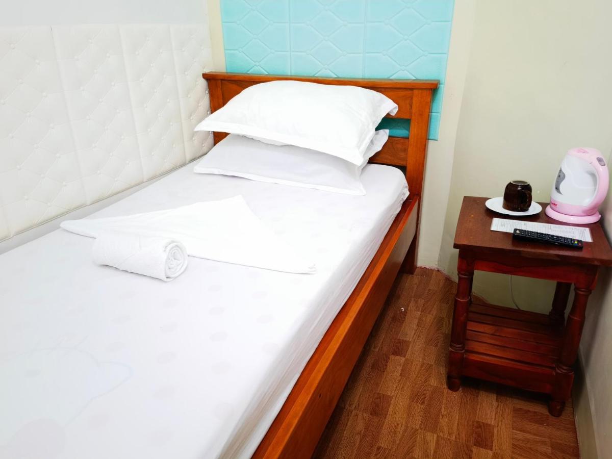 Reddoorz At D128 Lodge Cagayan Valley Tuguegarao Exterior foto