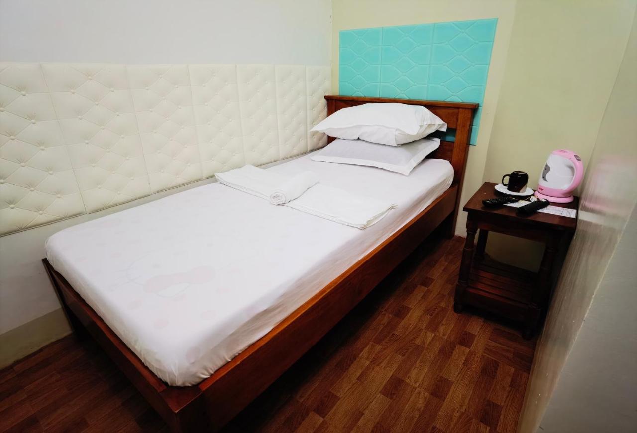 Reddoorz At D128 Lodge Cagayan Valley Tuguegarao Exterior foto