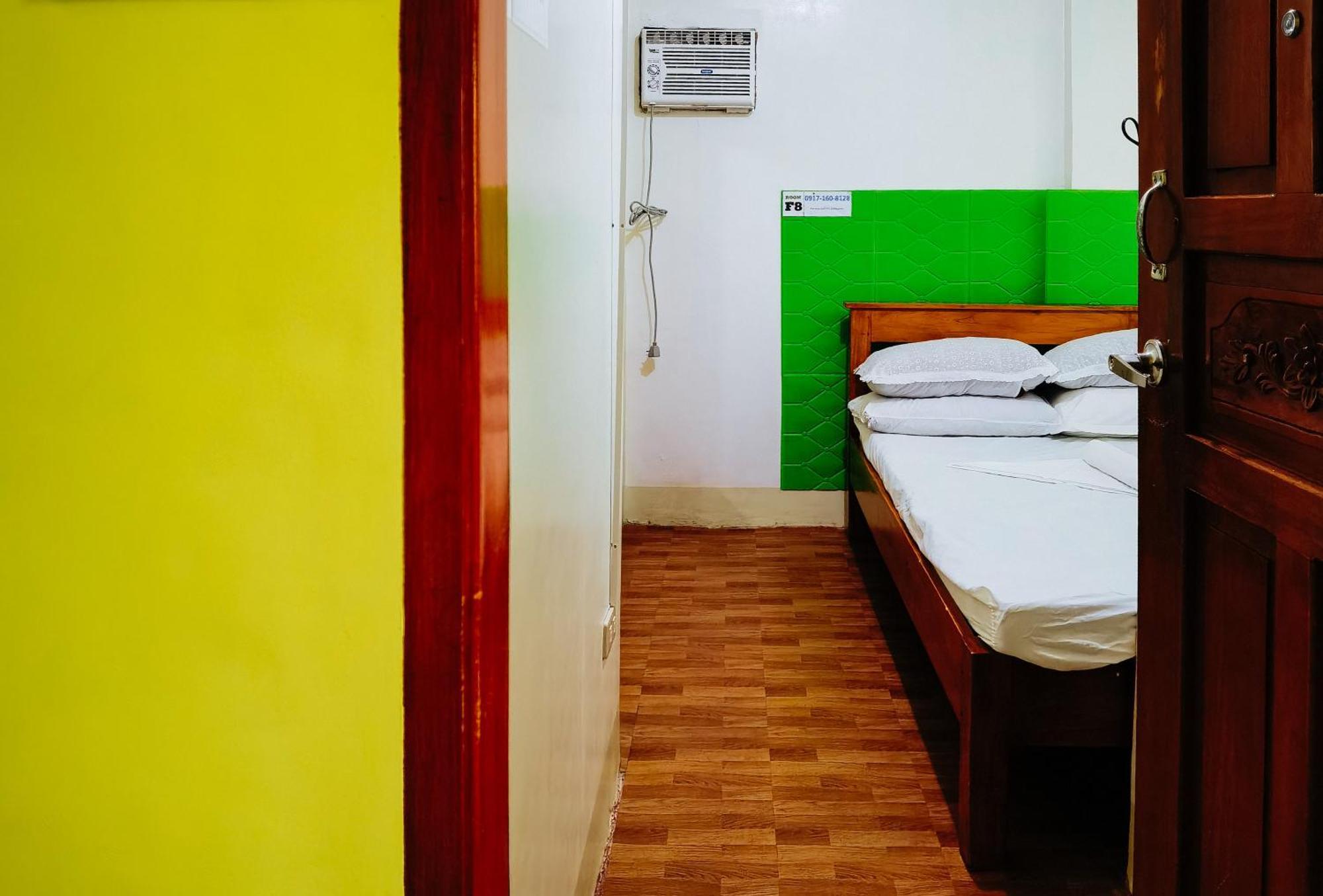Reddoorz At D128 Lodge Cagayan Valley Tuguegarao Exterior foto